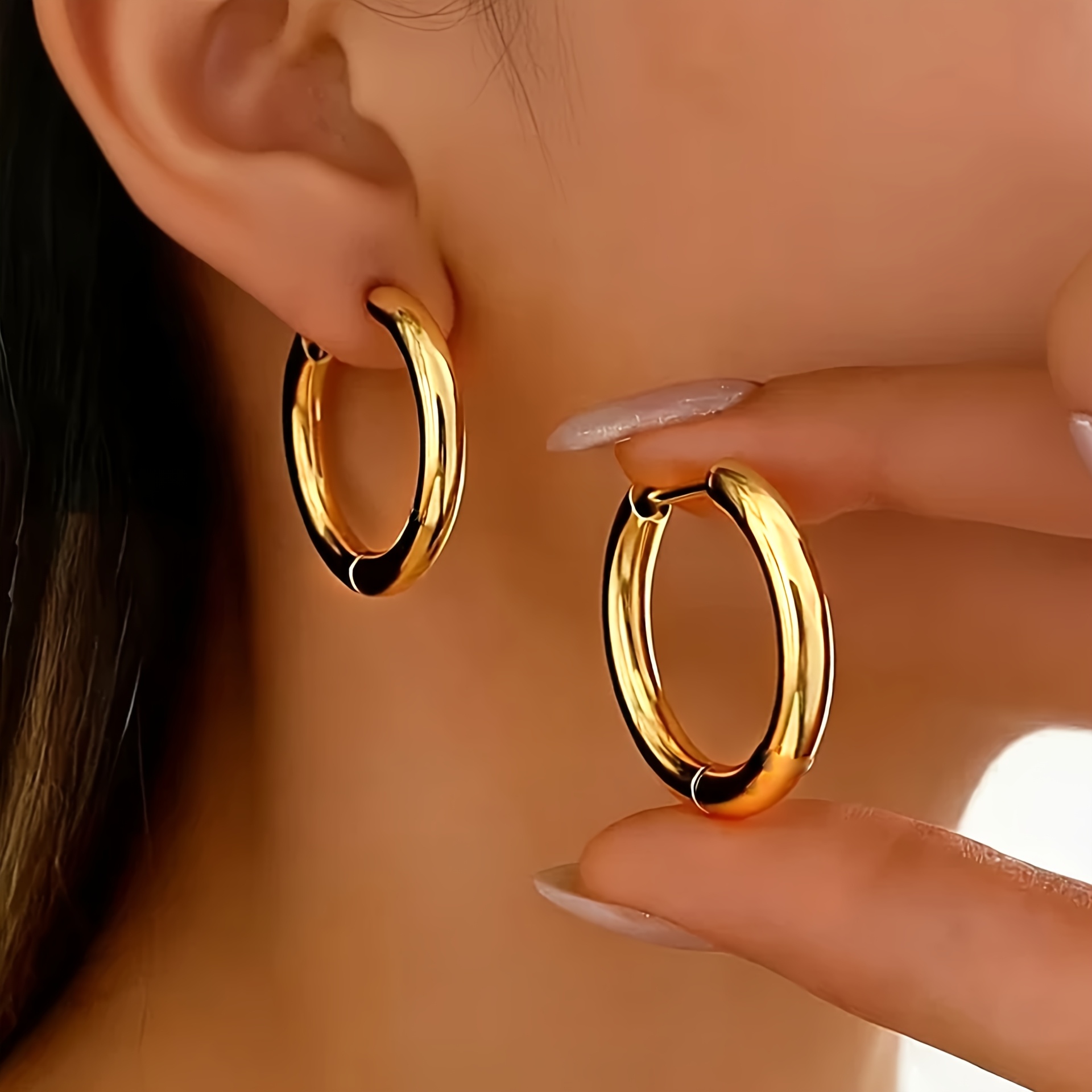 Women's Hypoallergenic Elegant Daily Wear Earrings, Versatile